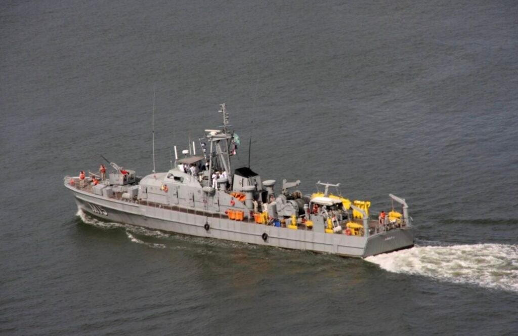 Navio-Varredor Aratu será desincorporado após 55 anos 3 Navio-Varredor Aratu