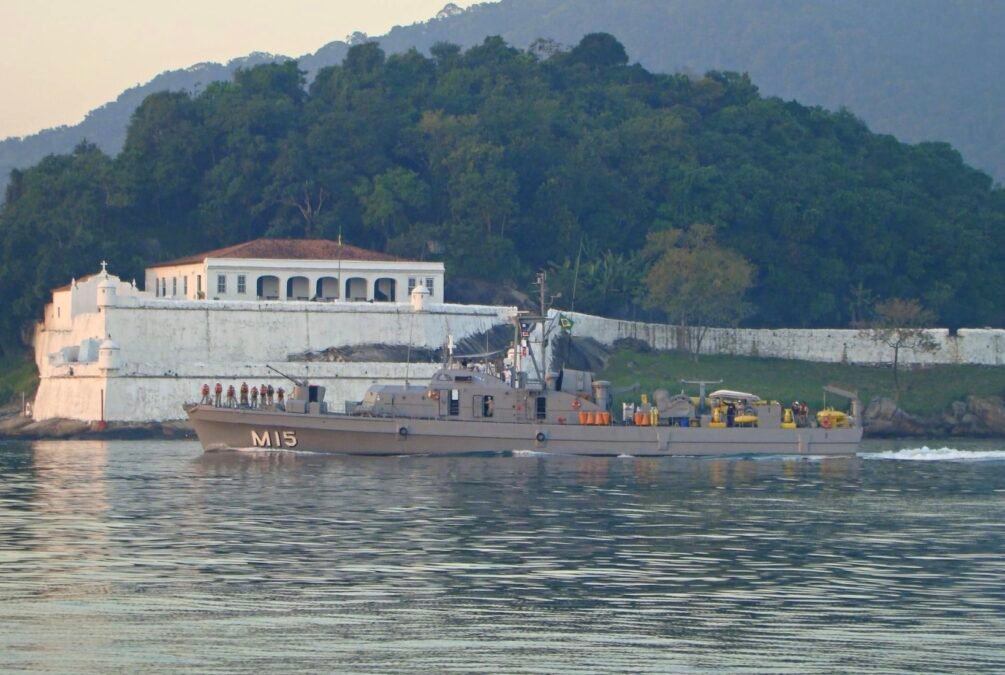 Navio-Varredor Aratu será desincorporado após 55 anos 5 Navio-Varredor Aratu