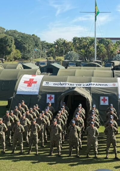 Hospital de Campanha da Marinha durante demonstração de sua estrutura para atendimento em situações de emergência. Crédito: Marinha do Brasil