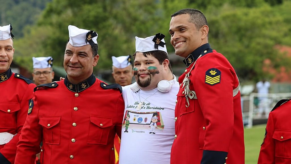 Marinha promove “Um Dia de Fuzileiro Naval e Marinheiro” para pessoas com deficiência no CIASC 2 evento “Um Dia de Fuzileiro Naval e Marinheiro para Pessoas com Deficiência”