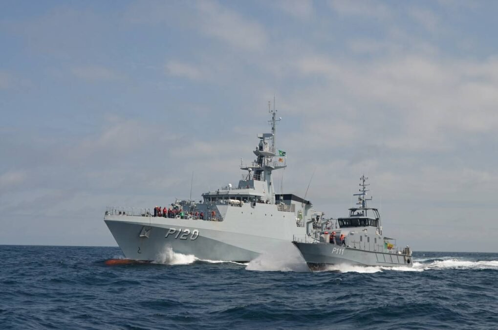 NPaOc Amazonas: navio da Marinha será aberto à visitação em Vitória neste fim de semana 3 NPaOc Amazonas, Amazonas P-120, Marinha do Brasil, navio-patrulha oceânico Foto: Naval.com.br-NGB