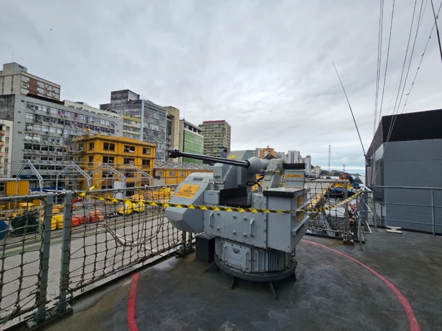 NPaOc Amazonas em Vitória: Zona de Manobra acompanha visitação pública ao navio da Marinha 2 NPaOc Amazonas