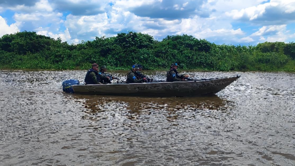 Fuzileiros Navais realizaram treinamento de ambientação no Pantanal 2 Fuzileiros Navais no Pantanal