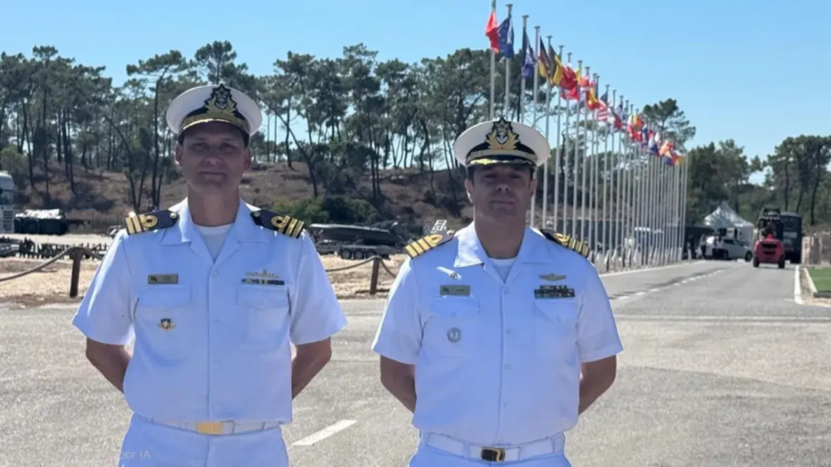 REPMUS 2026: Marinha do Brasil acompanha sistemas marítimos não tripulados em Portugal 1 REPMUS 2026: representantes da Marinha do Brasil durante exercício de sistemas marítimos autônomos em Portugal.
