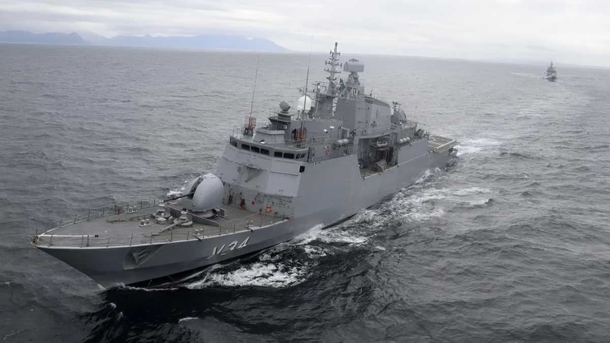 Corveta Barroso representa o Brasil na IBSAMAR IX com Índia e África do Sul 1 Corveta Barroso da Marinha do Brasil durante exercício naval internacional IBSAMAR IX.