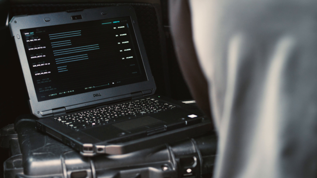 ICEYE e Nokia desenvolvem sistema de comunicação via satélite para governos e defesa 2 Terminal de comunicação utilizado na arquitetura apresentada pela ICEYE e pela Nokia para sistemas soberanos de comunicação via satélite.Foto: ICEYE/Nokia